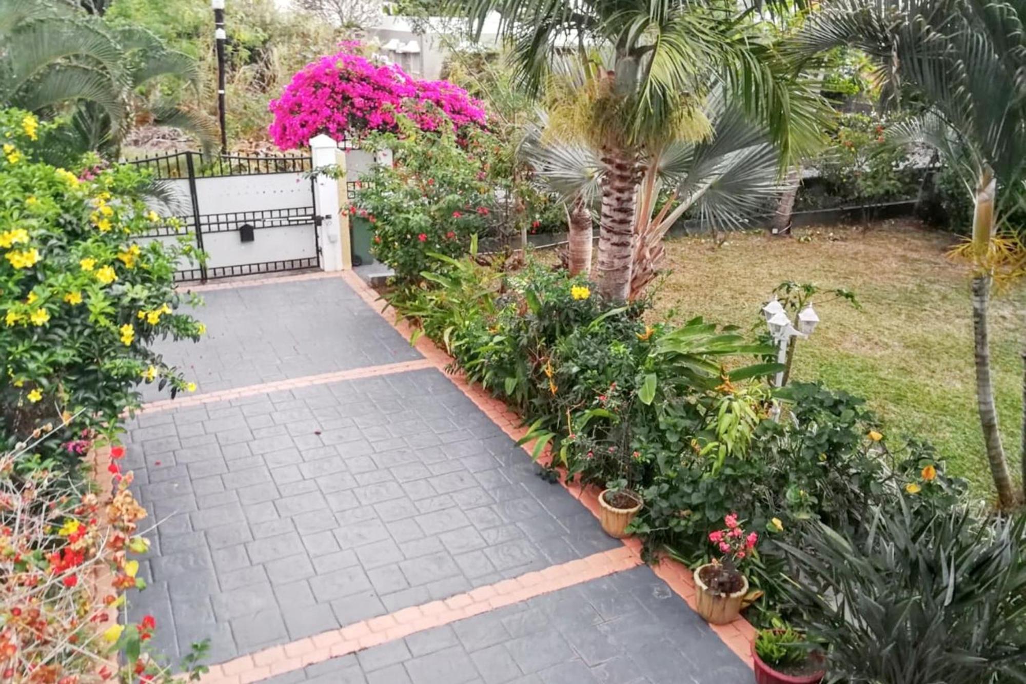 Charming Studio In Flic En Flac With Enclosed Garden 25M² 외부 사진
